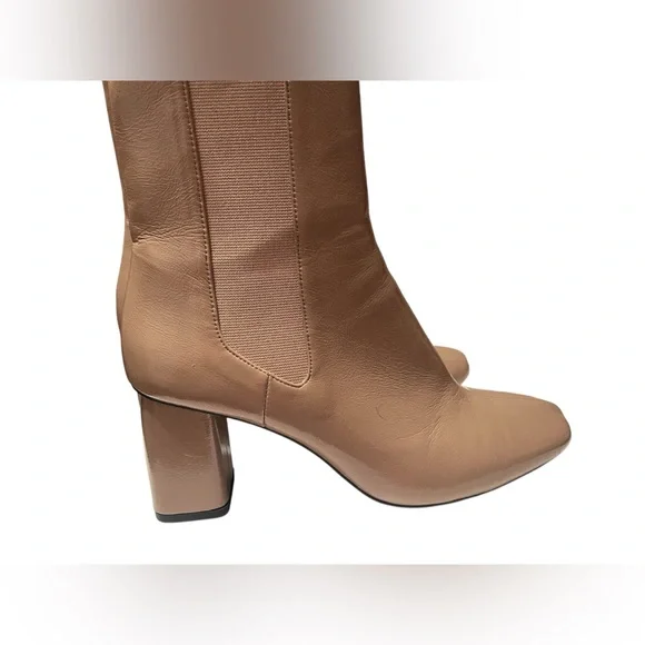 ZARA Elegant Tan Leather Ankle Boots - Picture 7 of 7